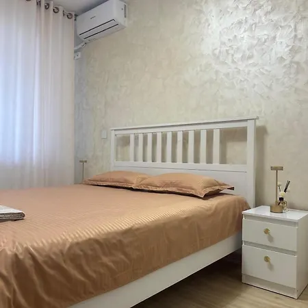 Alex Mnl Lux 2 Free Parking *