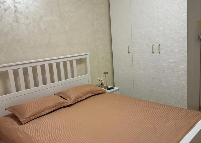 Alex Mnl Lux 2 Free Parking *