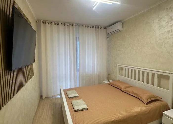 Alex Mnl Lux 2 Free Parking *