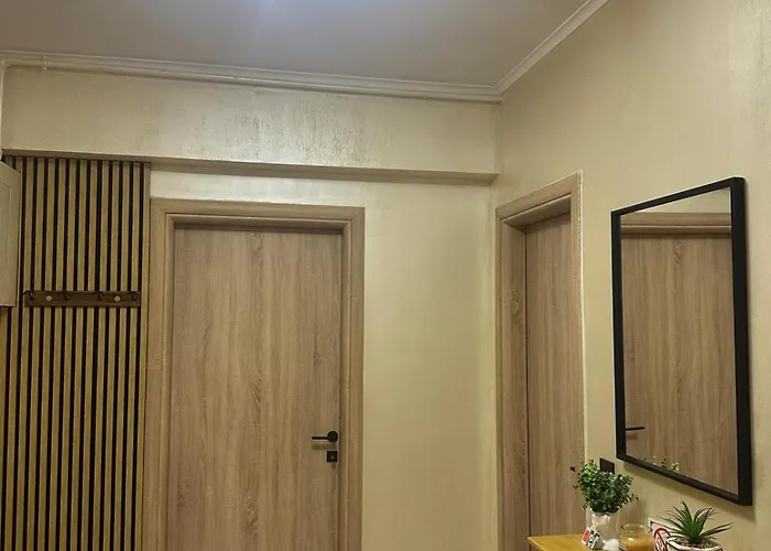 Alex Mnl Lux 2 Free Parking בוקרשט