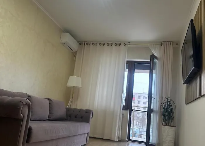 Alex Mnl Lux 2 Free Parking *